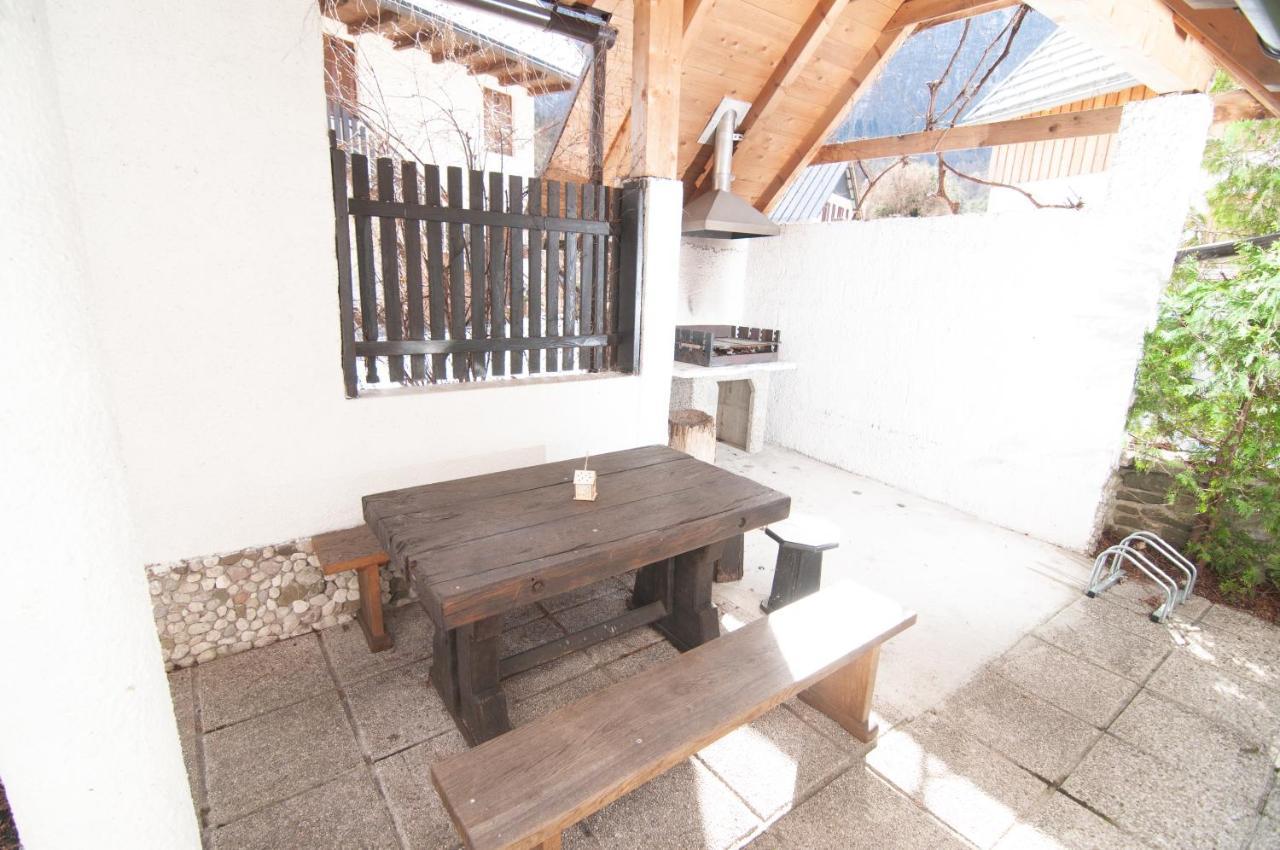 Guest House Vila Korosec ボヴェツ エクステリア 写真