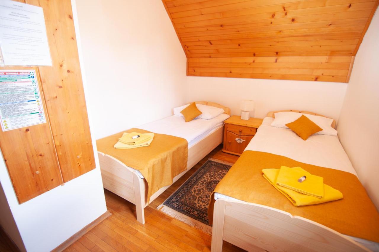 Guest House Vila Korosec ボヴェツ エクステリア 写真