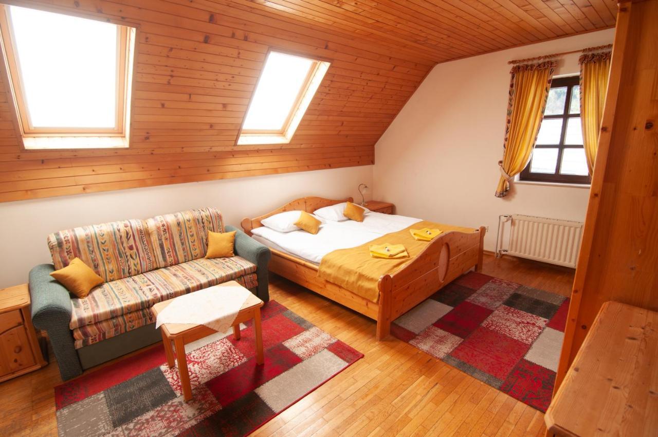 Guest House Vila Korosec ボヴェツ エクステリア 写真